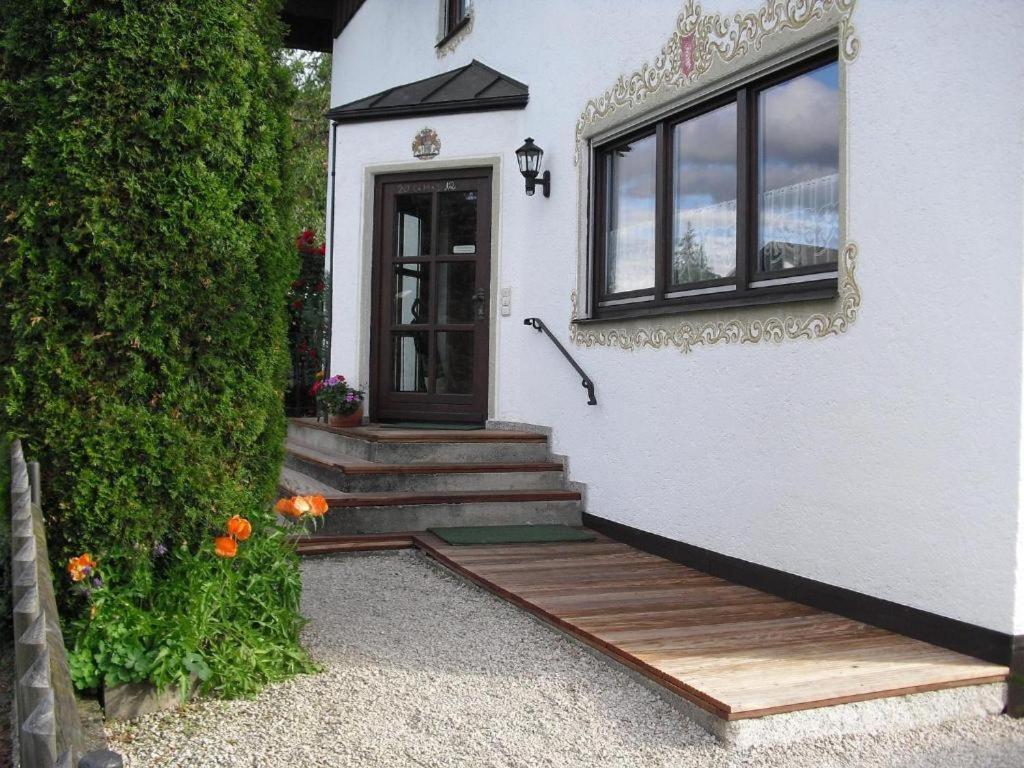 Ferienwohnungen Sonja Bernau am Chiemsee Exterior photo